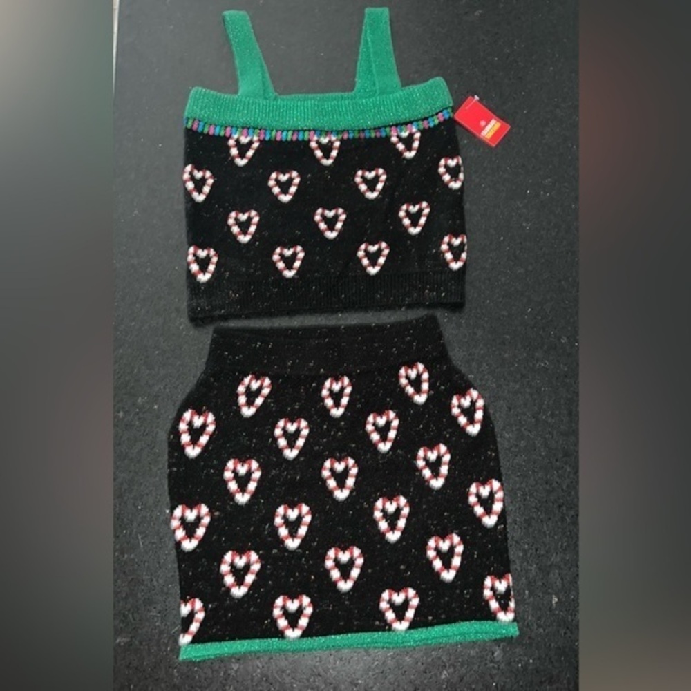 NEW CHRISTMAS CANDY CANE SKIRT & TANK SWEATER OUTFIT TANK SZ M SKIRT SZ S